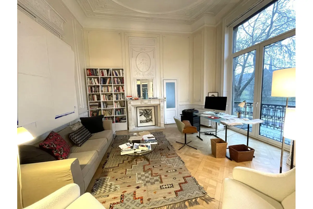 Appartement te  in Elsene 1050 2600.00€ 3 slaapkamers 236.00m² - Zoekertje 665863