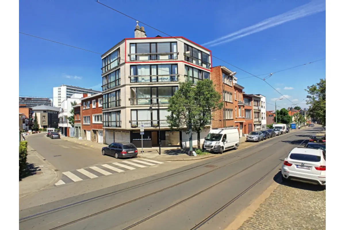 Appartement à louer à Evere 1140 950.00€ 1 chambres 70.00m² - annonce 666194