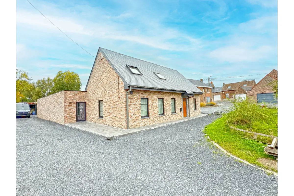 Villa à vendre à Chièvres 7950 499000.00€ 3 chambres 274.00m² - annonce 665936