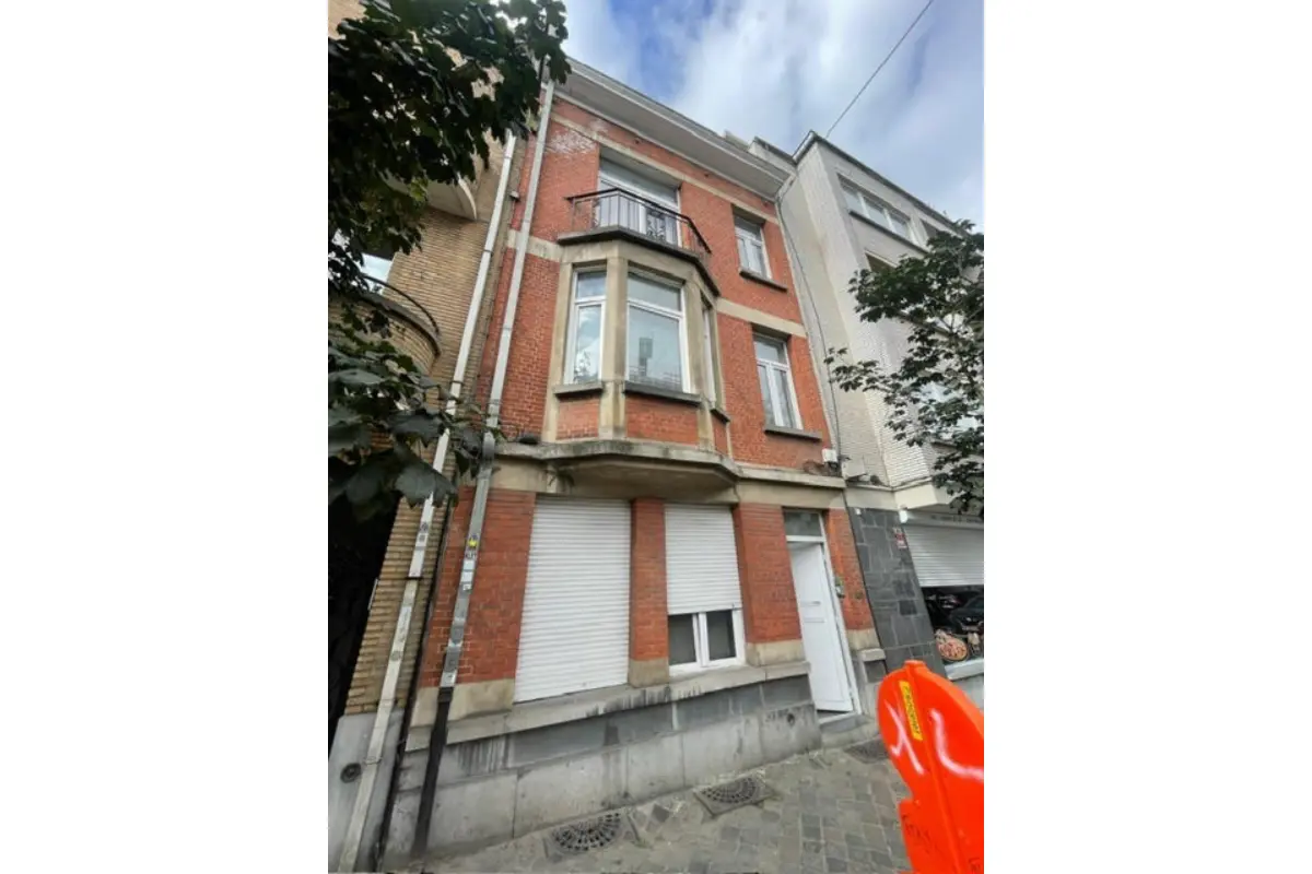 Immeuble de rapport - Immeuble à appartement à vendre à Ixelles 1050 749000.00€  chambres 211.00m² - annonce 667223