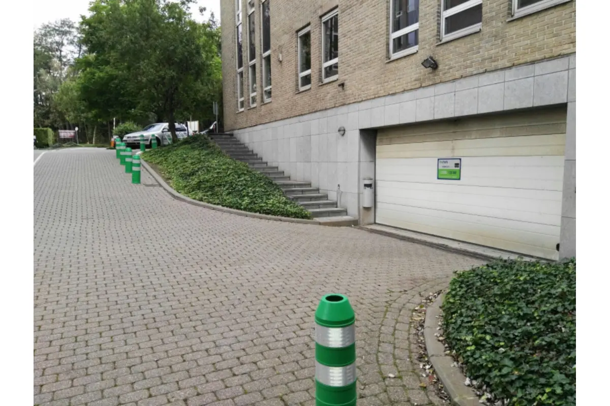 Parking te  huur in Oudergem 1160 140.00€  slaapkamers m² - Zoekertje 666571