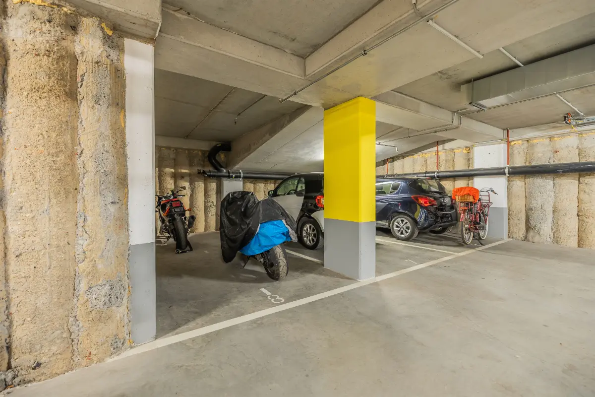 Parking à louer à Ixelles 1050 70.00€  chambres m² - annonce 667614