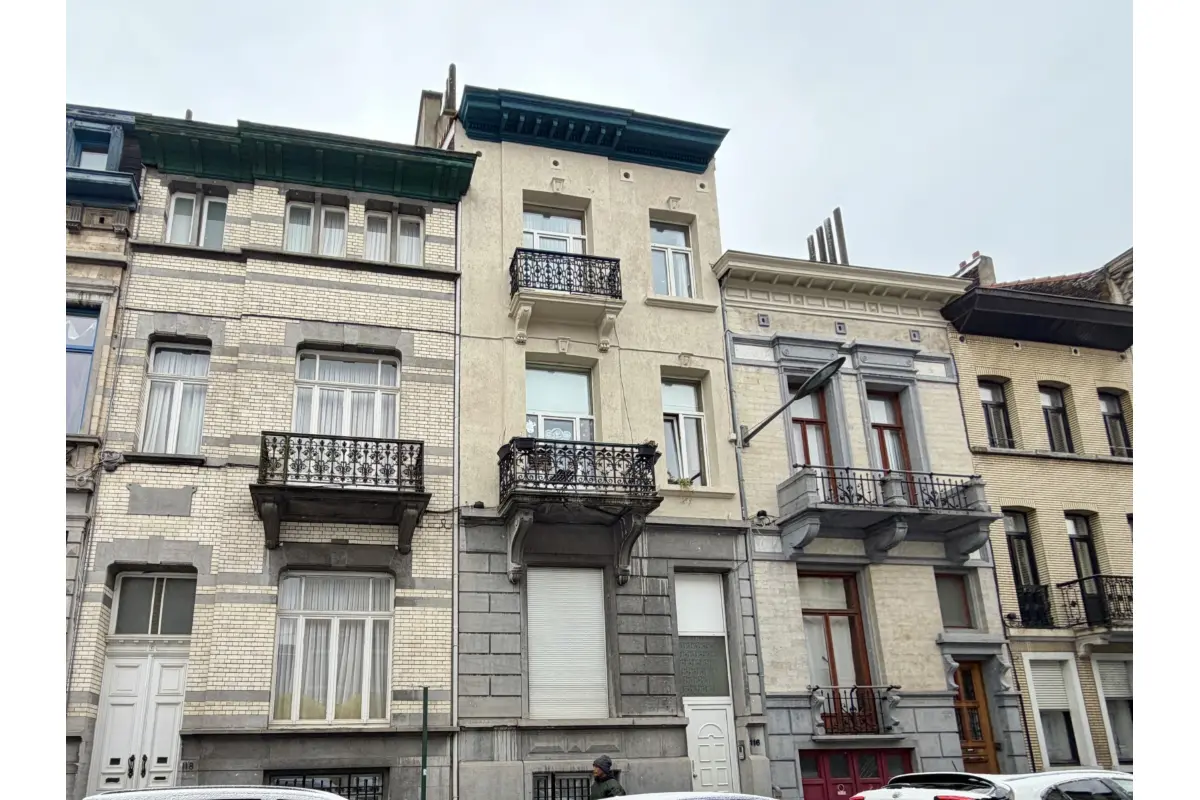 Huis te  koop in Sint-Joost-ten-Node 1210 695000.00€ 5 slaapkamers 376.00m² - Zoekertje 667090