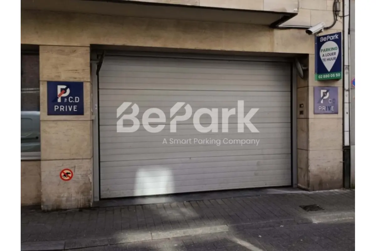 Parking & garage te  huur in Sint-Lambrechts-Woluwe 1200 89.00€  slaapkamers m² - Zoekertje 666900