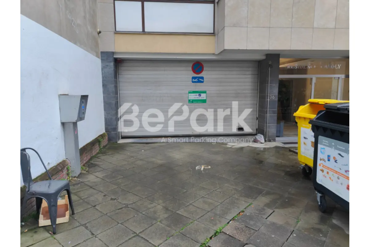Parking & garage te  huur in Elsene 1050 169.00€  slaapkamers m² - Zoekertje 666545