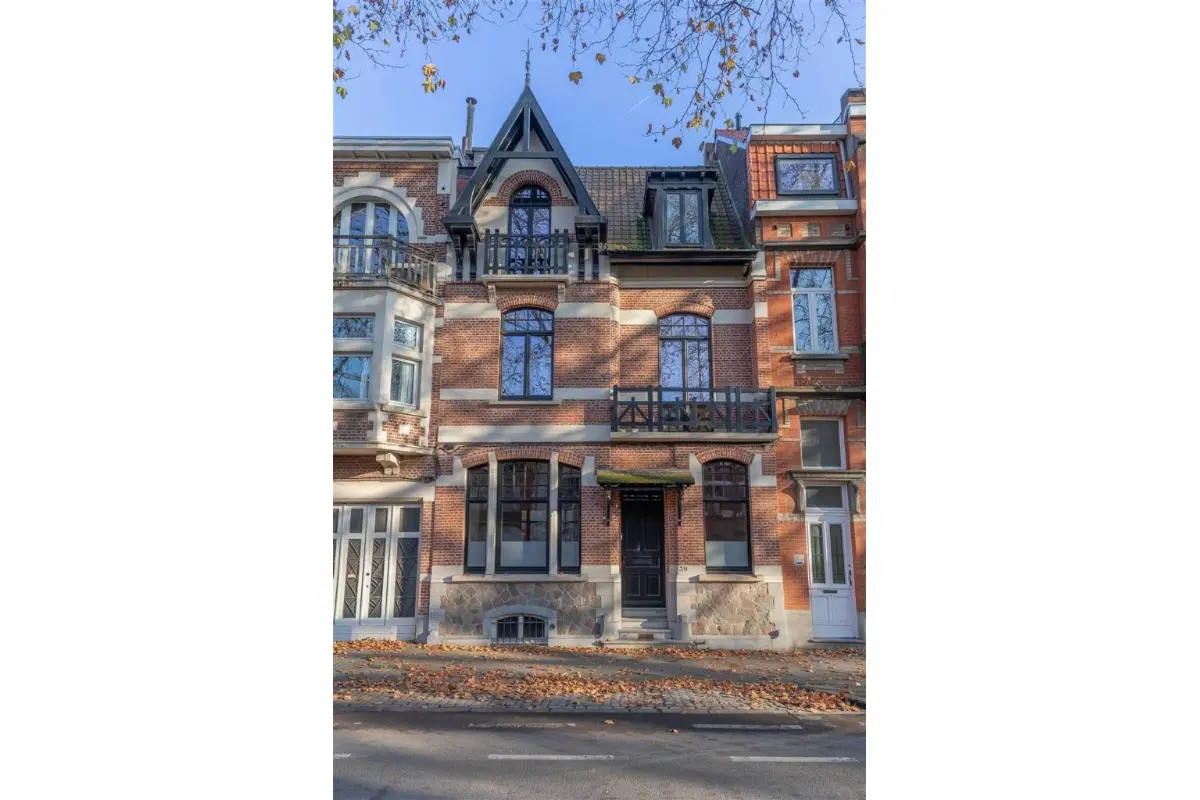 Herenhuis te  in Vorst 1190 695000.00€ 5 slaapkamers 232.00m² - Zoekertje 667538