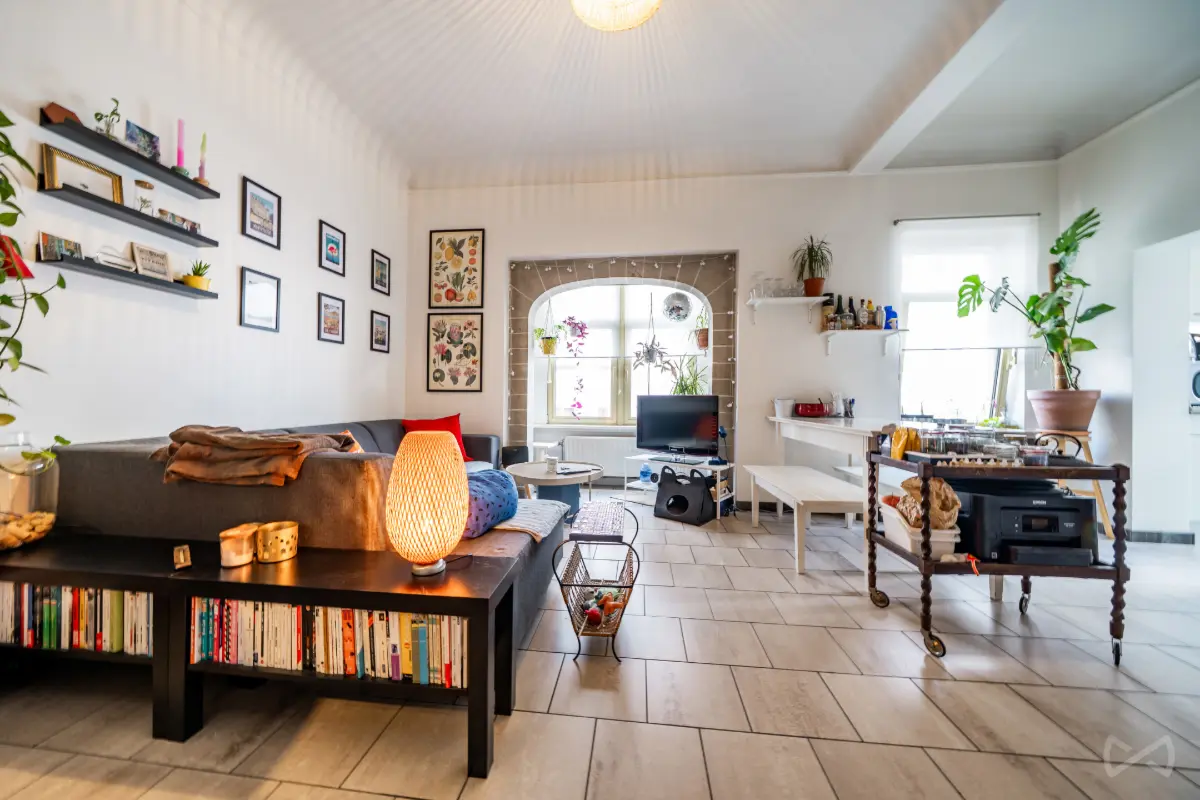 Appartement te  koop in Sint-Gillis 1060 275000.00€ 2 slaapkamers 74.00m² - Zoekertje 668041