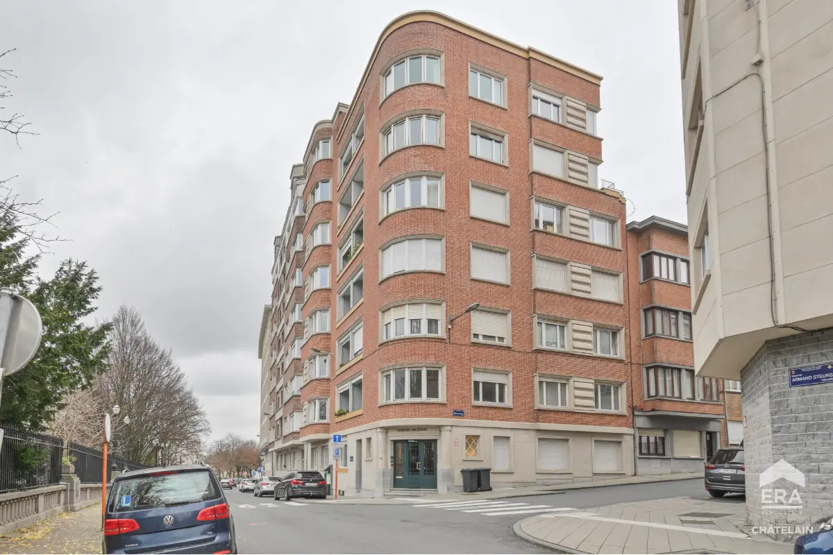 Appartement te  in Sint-Joost-ten-Node 1210 325000.00€ 1 slaapkamers 84.00m² - Zoekertje 668580