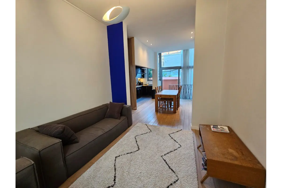 Huis te  huur in Etterbeek 1040 2700.00€ 4 slaapkamers 180.00m² - Zoekertje 667807