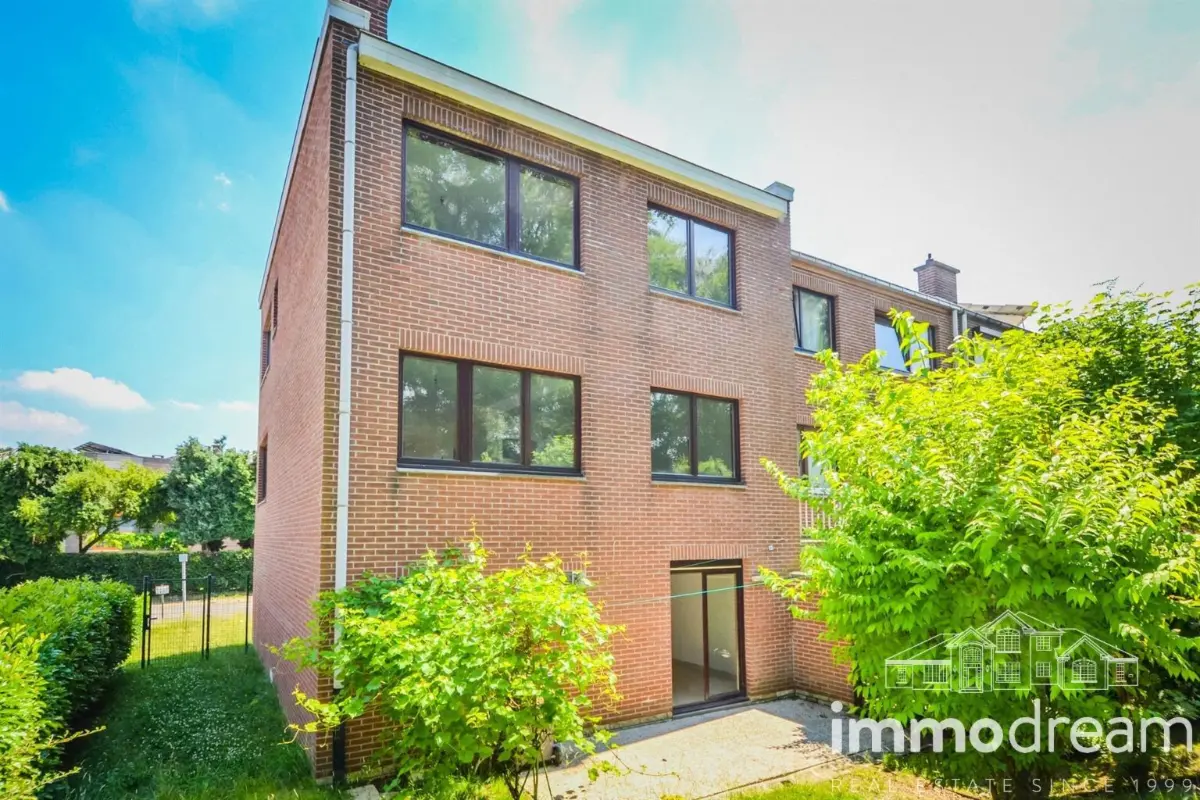 Huis te  in Kraainem 1950 790000.00€ 5 slaapkamers 180.00m² - Zoekertje 668221