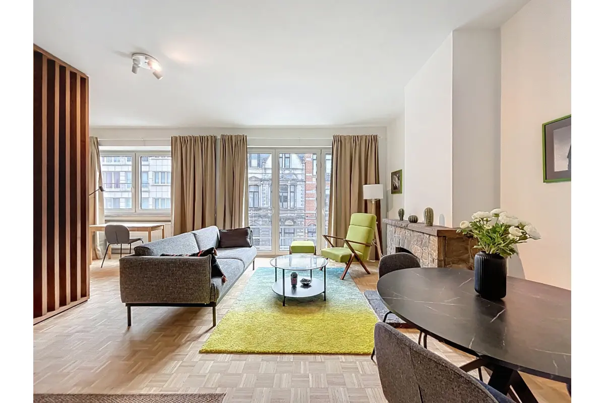 Appartement te  in Elsene 1050 1300.00€ 1 slaapkamers 55.00m² - Zoekertje 668451