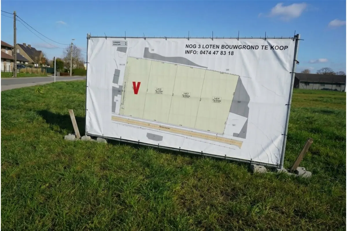 Grond te  koop in Izegem 8870 220080.00€  slaapkamers m² - Zoekertje 668252