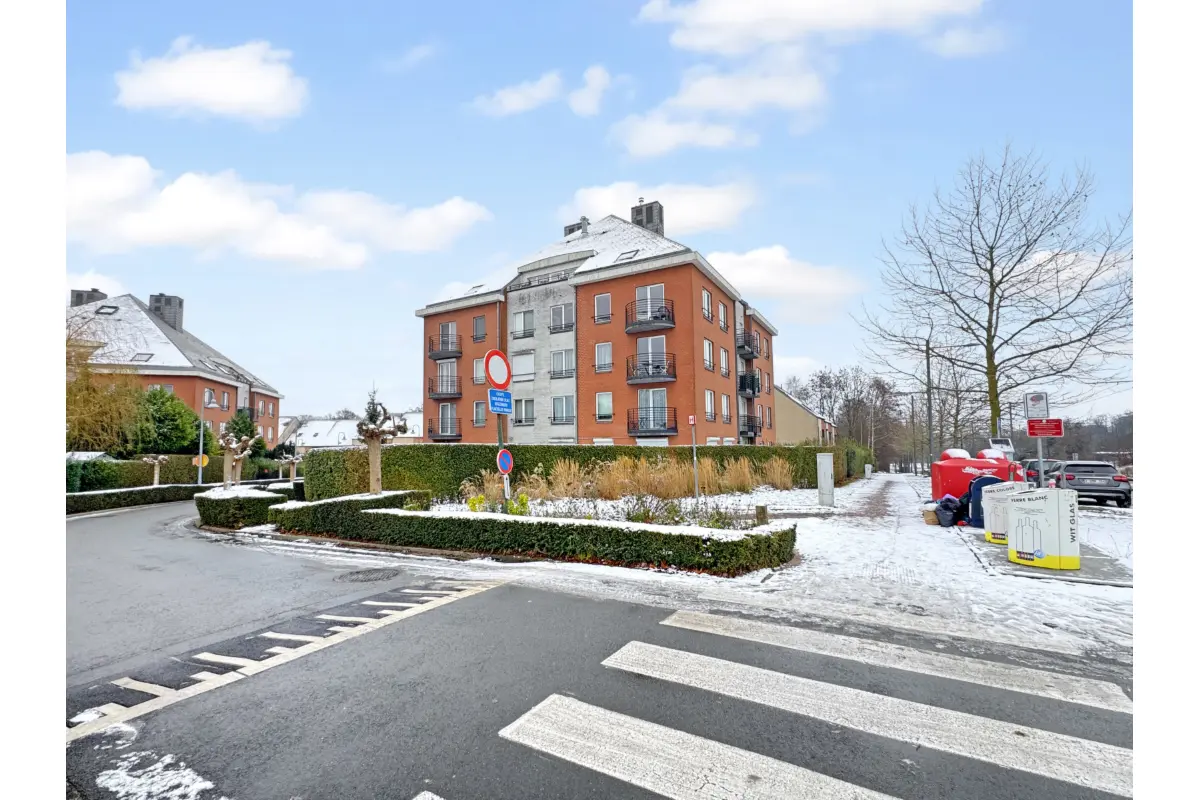 Appartement te  huur in Jette 1090 1250.00€ 2 slaapkamers 94.00m² - Zoekertje 668035