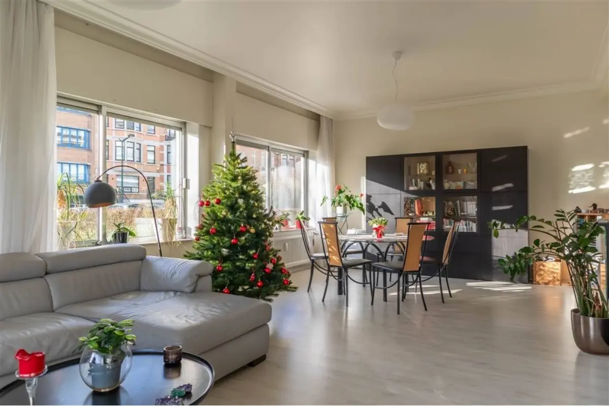 Benedenverdieping te  in Ukkel 1180 450000.00€ 2 slaapkamers 110.00m² - Zoekertje 668393