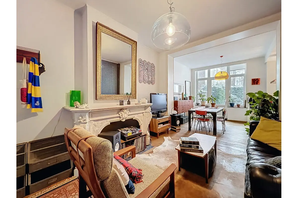 Rez-de-chaussée à louer à Saint-Gilles 1060 1900.00€ 2 chambres 92.00m² - annonce 668452