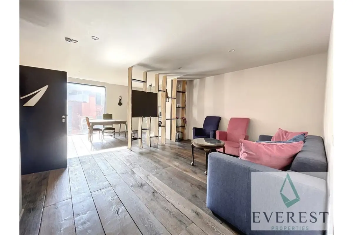 Appartement te  in Etterbeek 1040 1250.00€ 1 slaapkamers 75.00m² - Zoekertje 668509