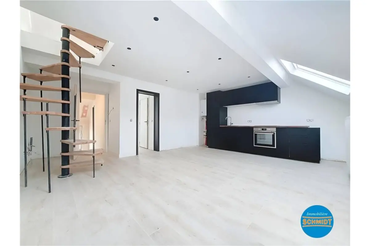 Penthouse te  huur in Elsene 1050 1395.00€ 2 slaapkamers 75.00m² - Zoekertje 667912