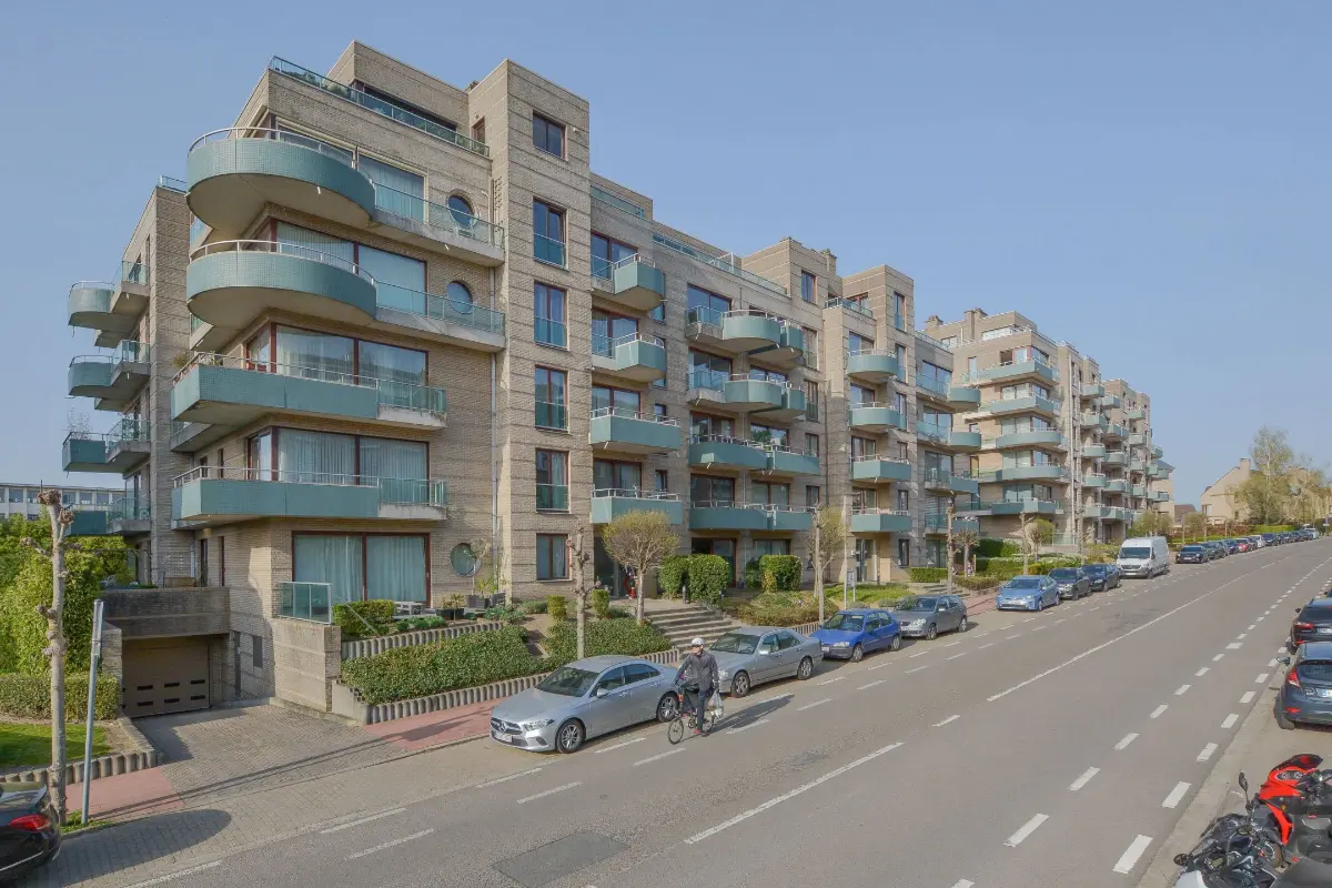 Box te  koop in Sint-Lambrechts-Woluwe 1200 38000.00€  slaapkamers m² - Zoekertje 668834