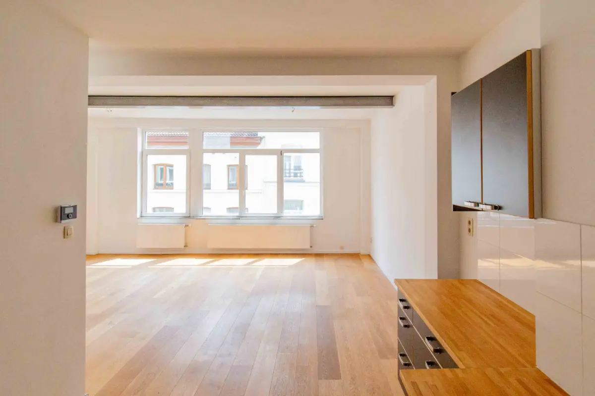 Appartement te  koop in Brussel 1000 259900.00€ 1 slaapkamers 90.00m² - Zoekertje 668835