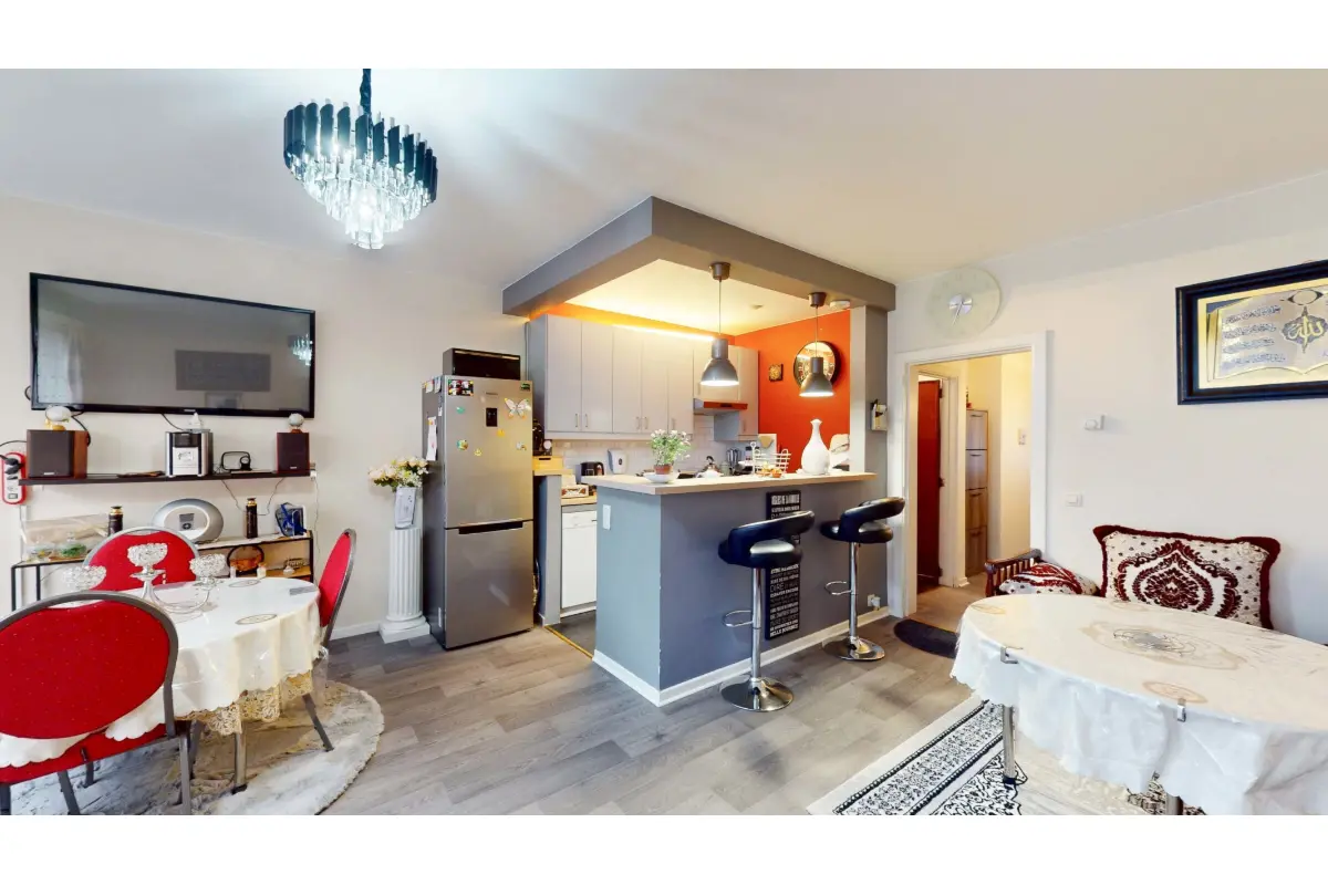 Appartement te  koop in Jette 1090 240000.00€ 1 slaapkamers 90.00m² - Zoekertje 668697