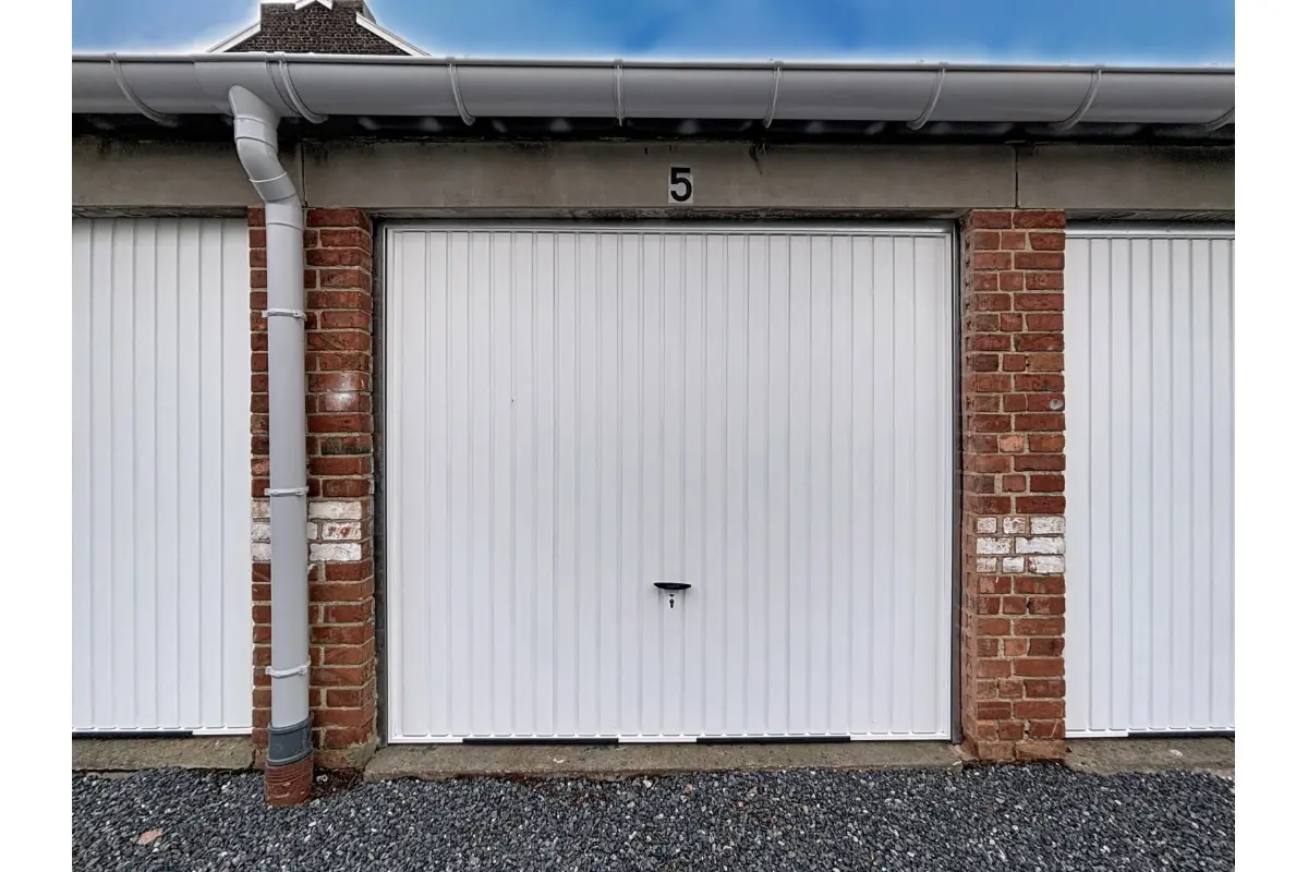 Parking & garage te  koop in Seraing 4100 20000.00€  slaapkamers m² - Zoekertje 668884