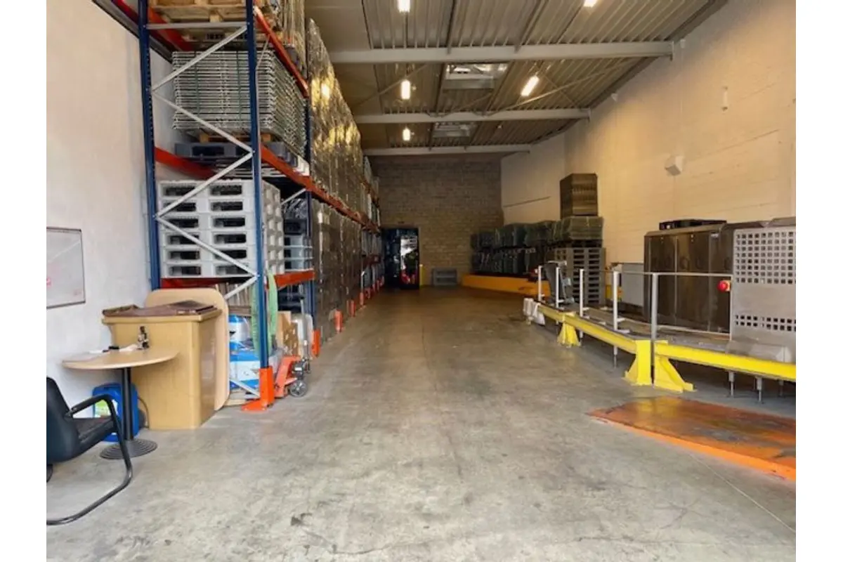 Handelszaak te  huur in Graven 1390 3500.00€  slaapkamers 530.00m² - Zoekertje 670112