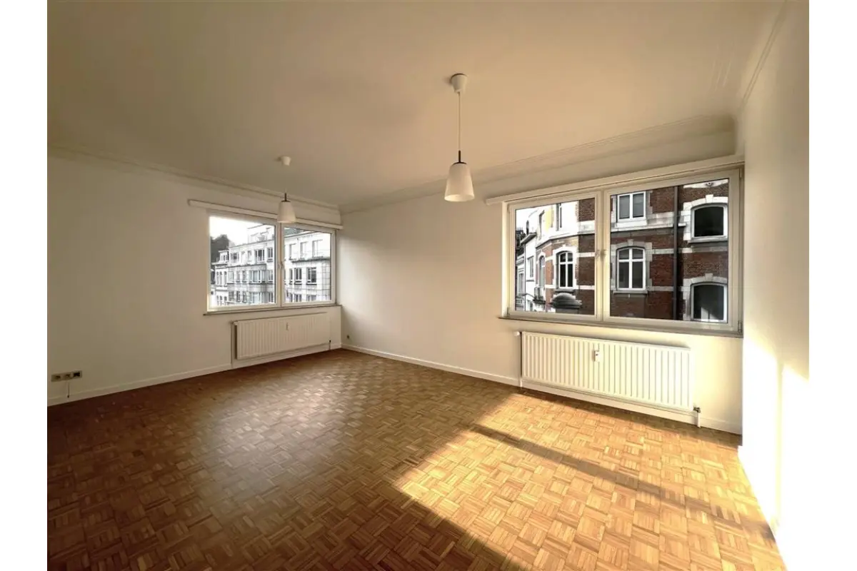 Appartement te  in Elsene 1050 1500.00€ 2 slaapkamers 85.00m² - Zoekertje 671049