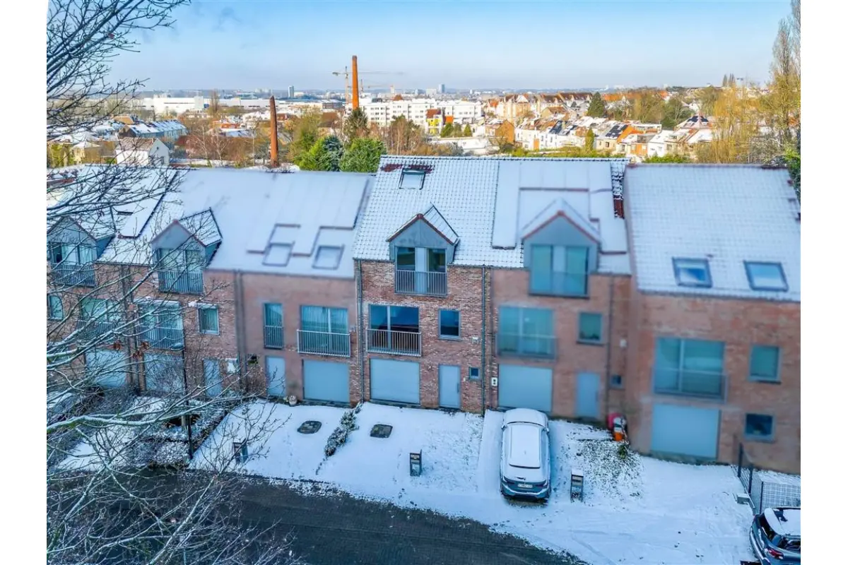 Huis te  in Vorst 1190 590000.00€ 4 slaapkamers 180.00m² - Zoekertje 670402