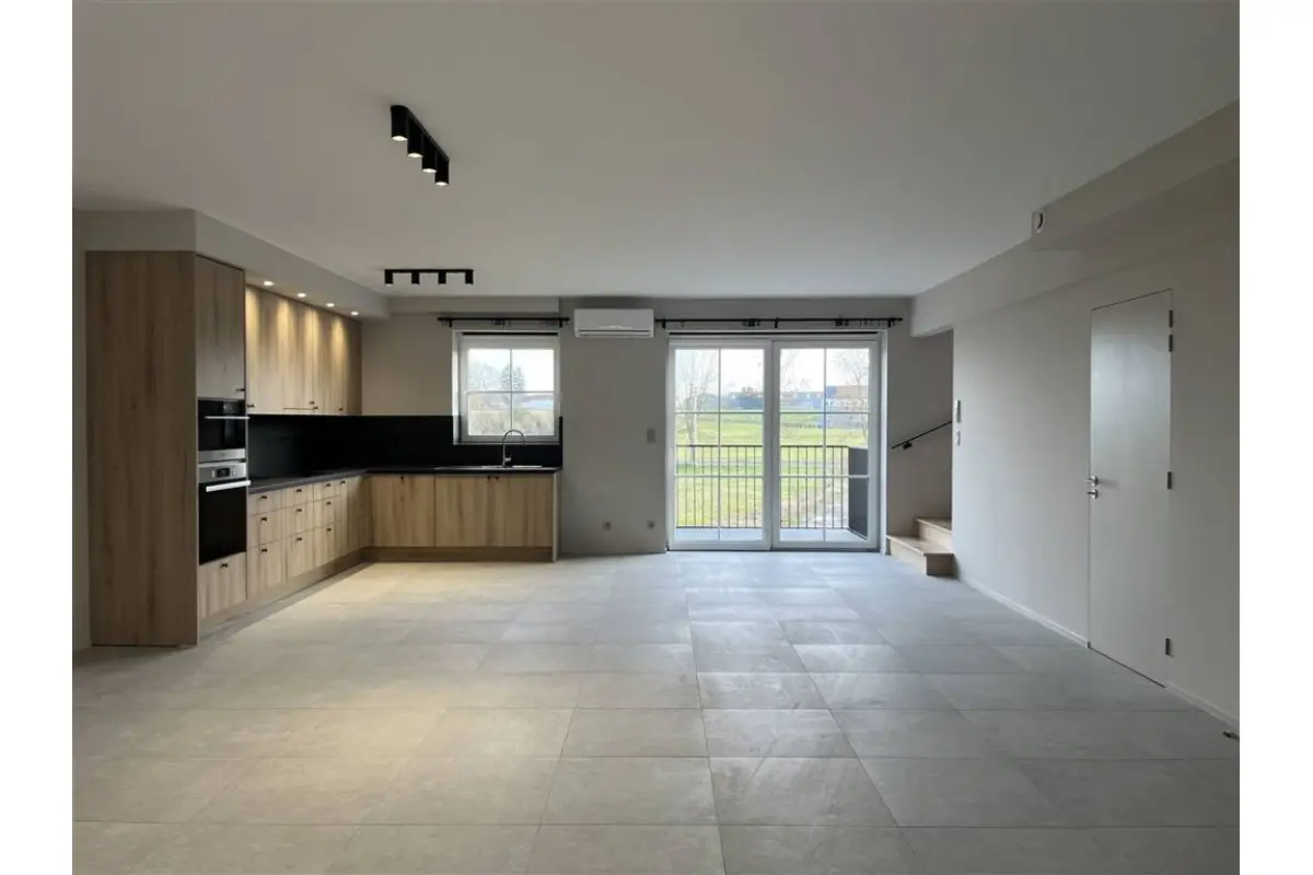 Triplex te  huur in Suarlée 5020 1500.00€ 3 slaapkamers 143.00m² - Zoekertje 670427