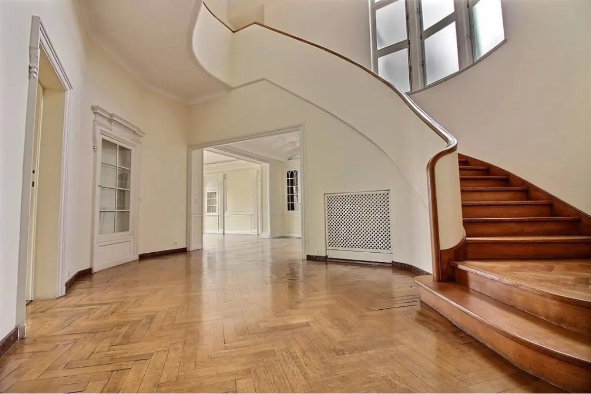 Duplex te  huur in Elsene 1050 4900.00€ 3 slaapkamers 411.00m² - Zoekertje 671130