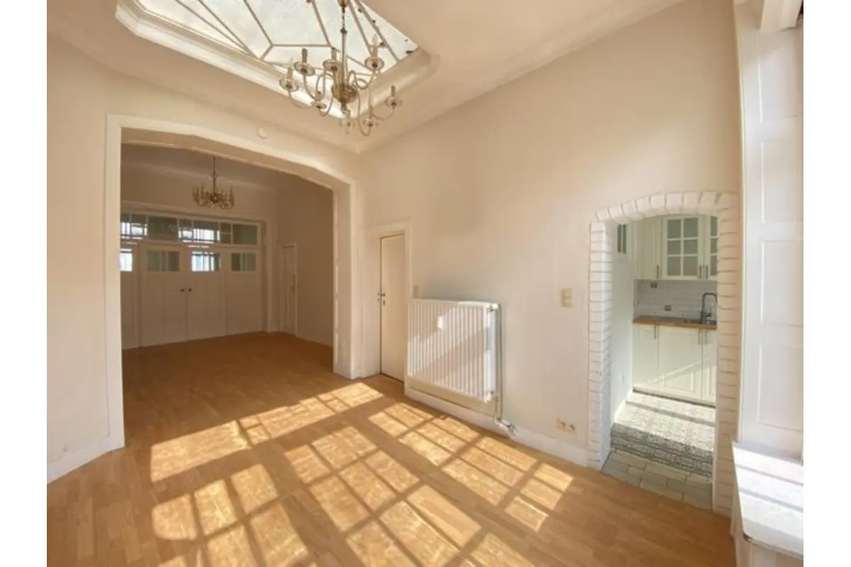 Appartement à louer à Uccle 1180 1164.00€ 1 chambres 75.00m² - annonce 670170