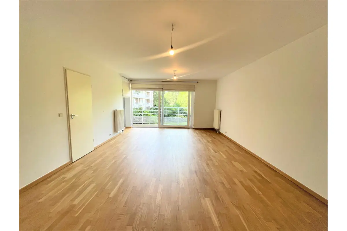 Appartement te  huur in Sint-Lambrechts-Woluwe 1200 1400.00€ 2 slaapkamers 100.00m² - Zoekertje 671012