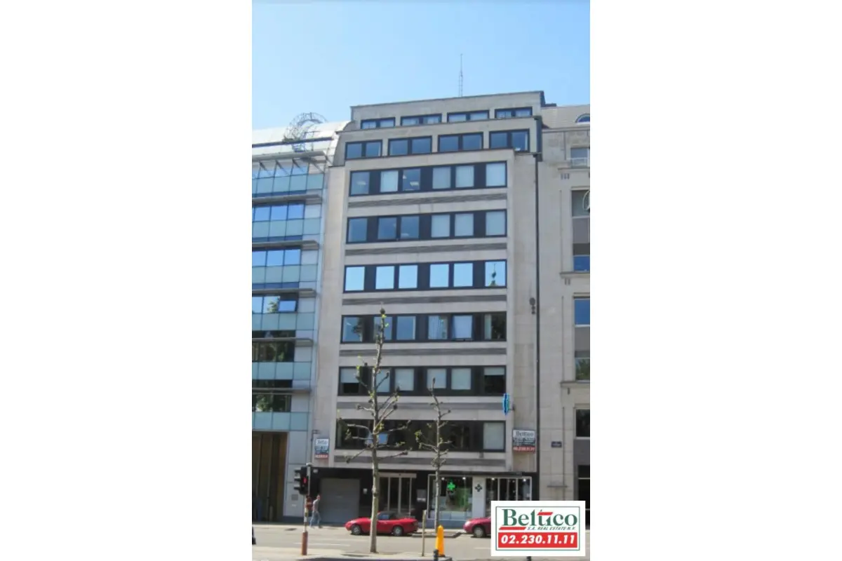 Handelszaak te  koop in Brussel 1000 615000.00€  slaapkamers 154.00m² - Zoekertje 670119