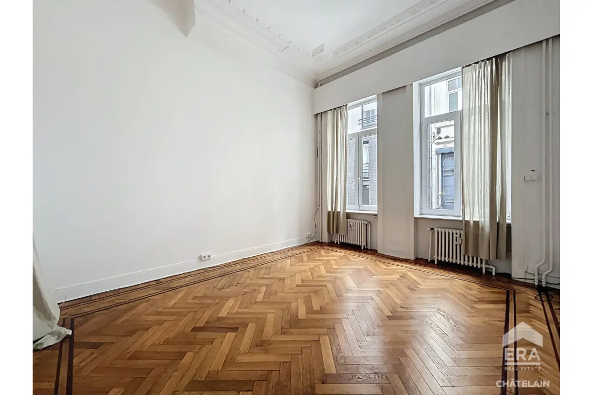 Appartement te  in Elsene 1050 1350.00€ 1 slaapkamers 88.00m² - Zoekertje 670464