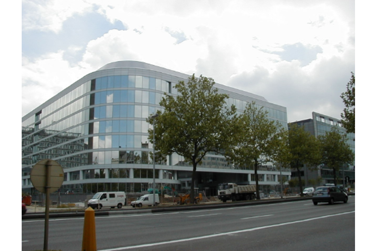 Handelszaak te  huur in Schaarbeek 1030 0.00€  slaapkamers 297.00m² - Zoekertje 670124