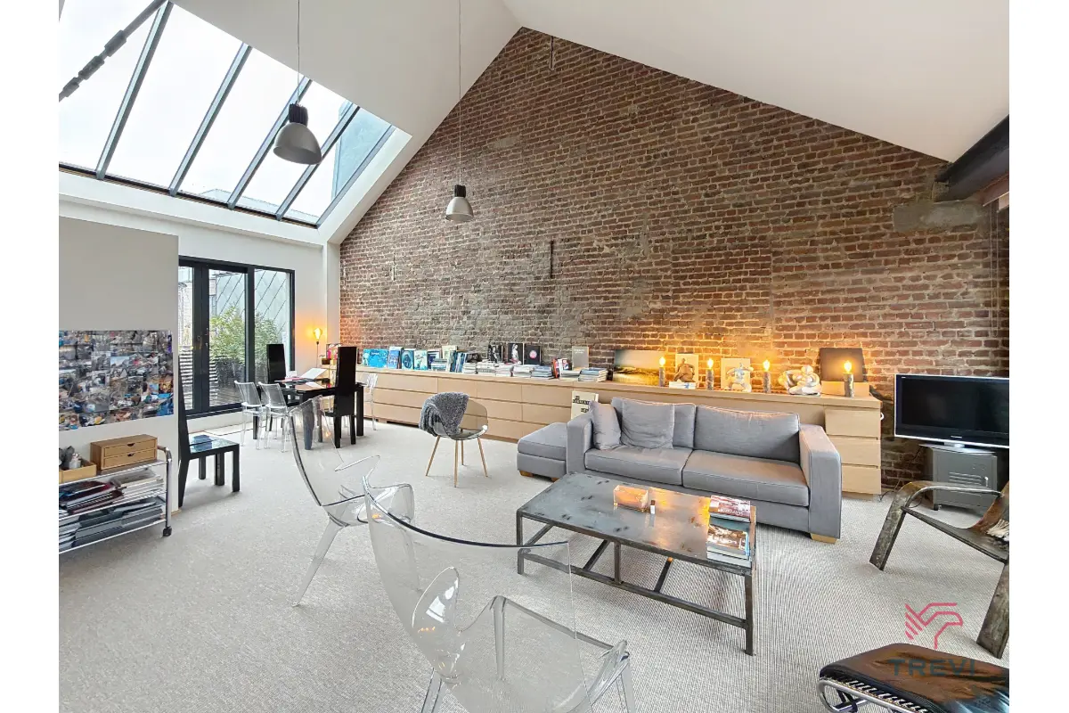 Triplex te  huur in Ukkel 1180 1700.00€ 2 slaapkamers 130.00m² - Zoekertje 670305