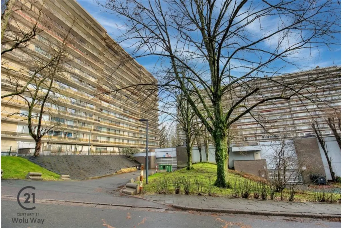 Parking / garage à louer à Woluwe-Saint-Lambert 1200 130.00€  chambres m² - annonce 669248