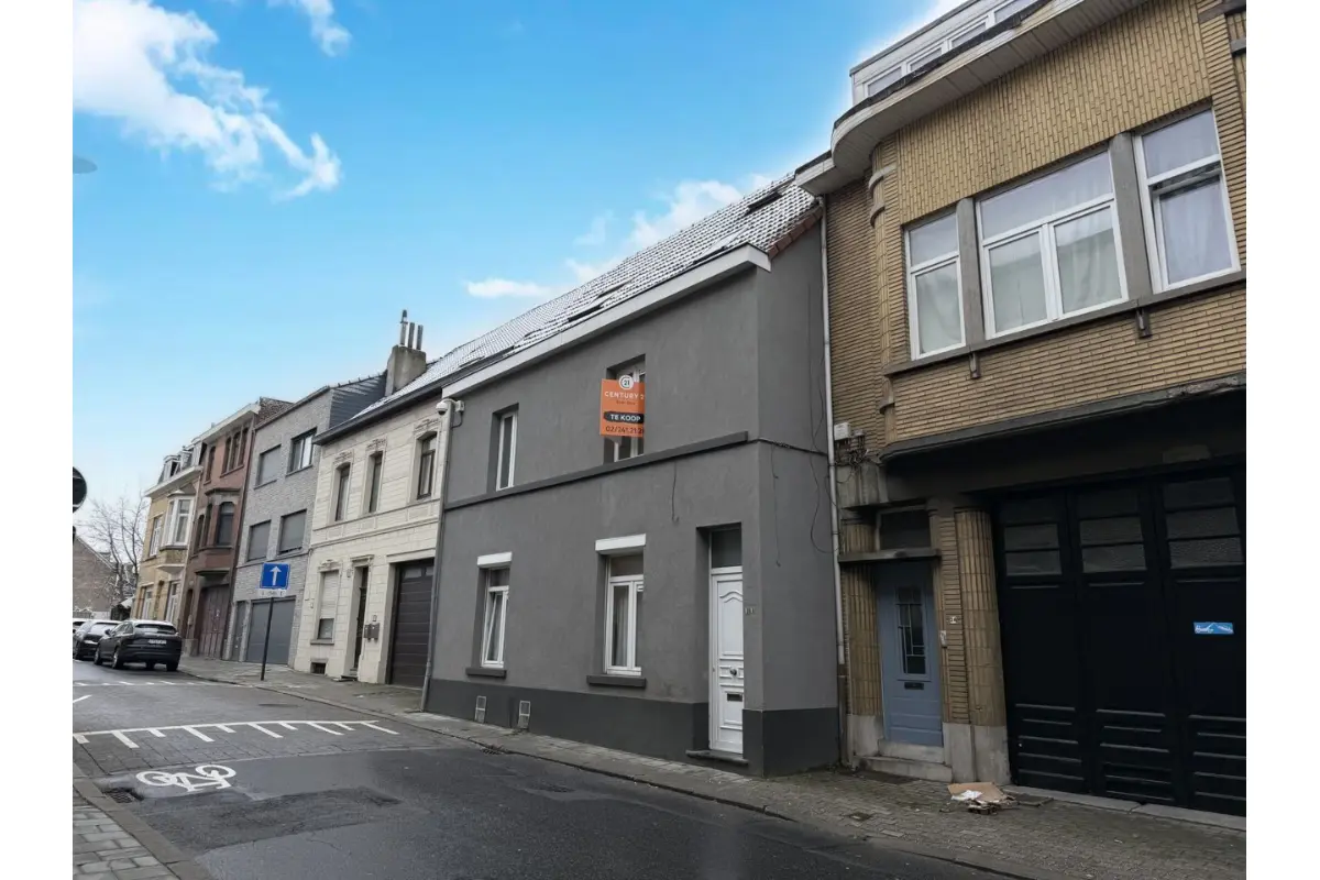 Huis te  koop in Haren 1130 495000.00€ 6 slaapkamers 201.00m² - Zoekertje 669961