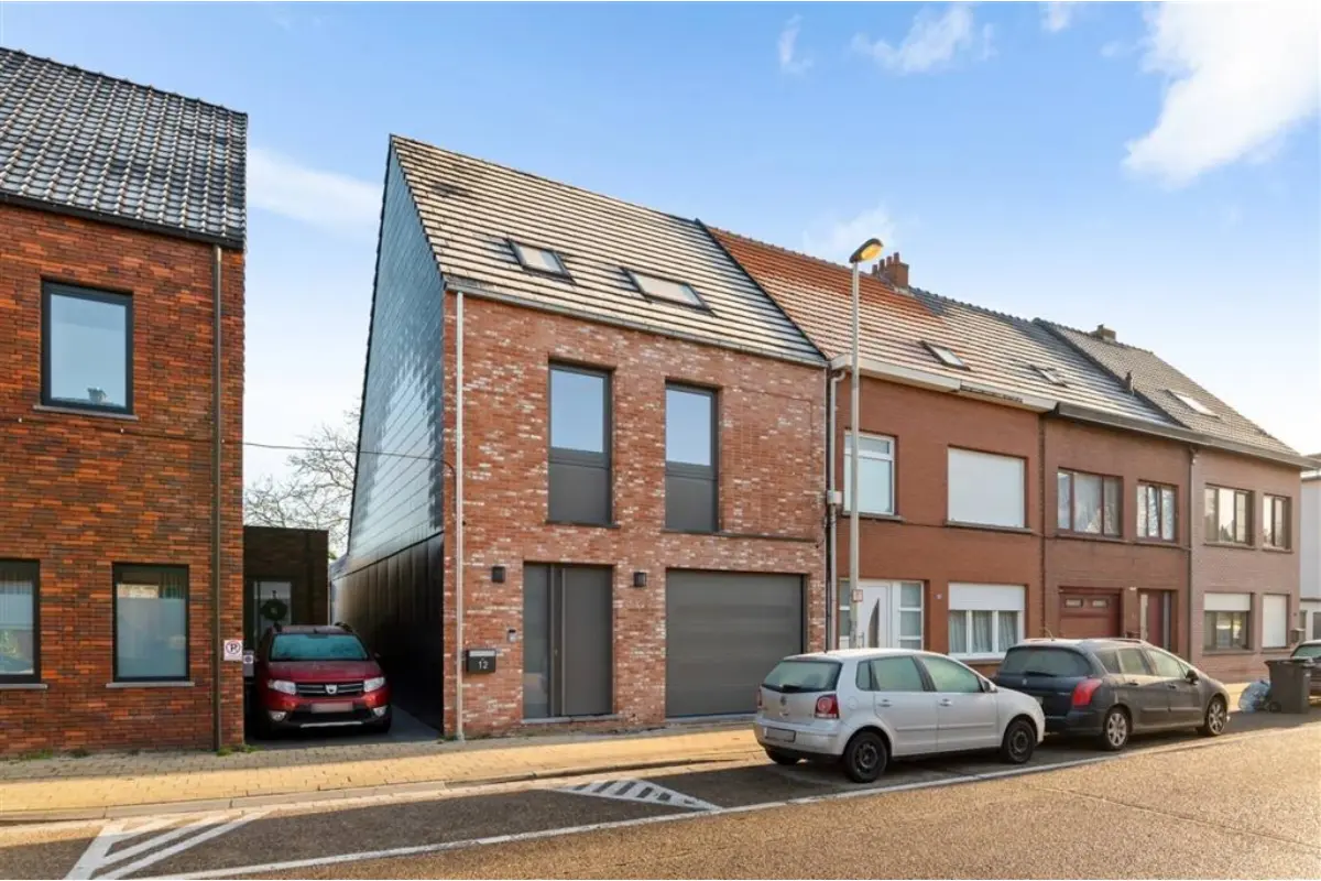 Maison à louer à Kapellen 2950 1850.00€ 4 chambres 258.69m² - annonce 669708