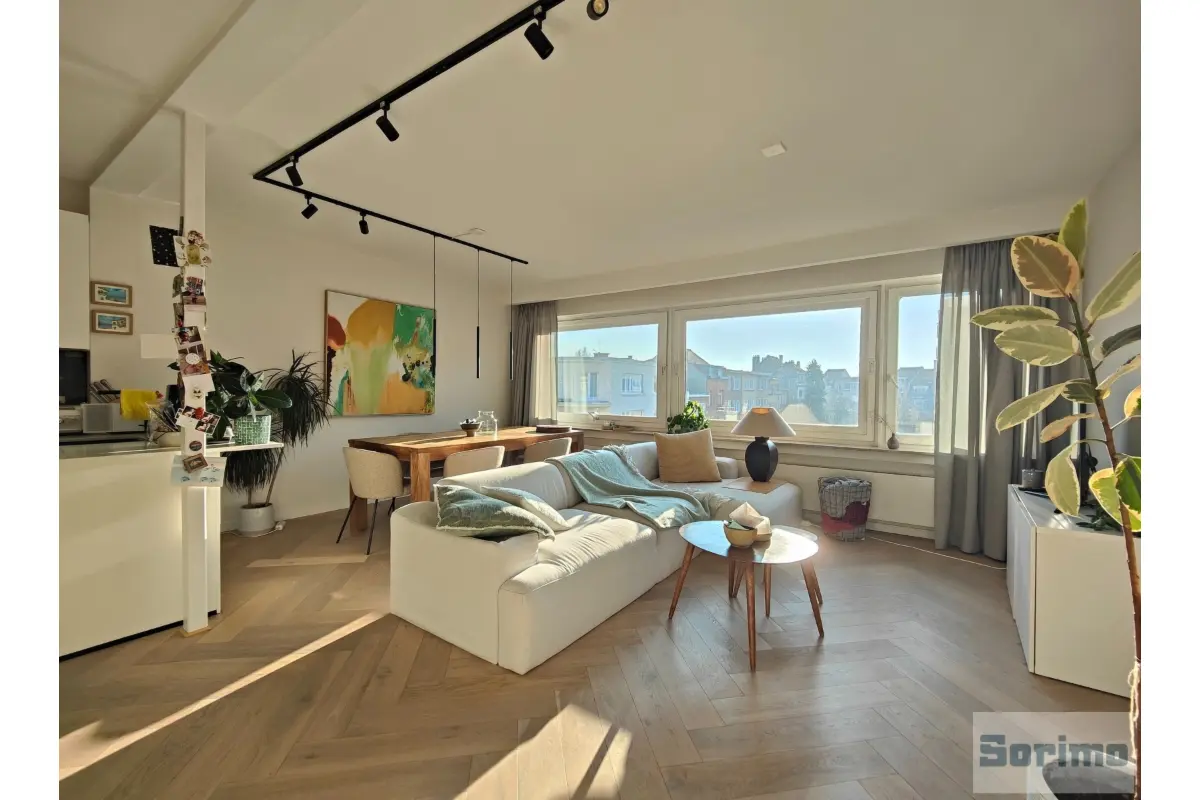 Appartement te  huur in Sint-Lambrechts-Woluwe 1200 1450.00€ 2 slaapkamers 75.00m² - Zoekertje 669386