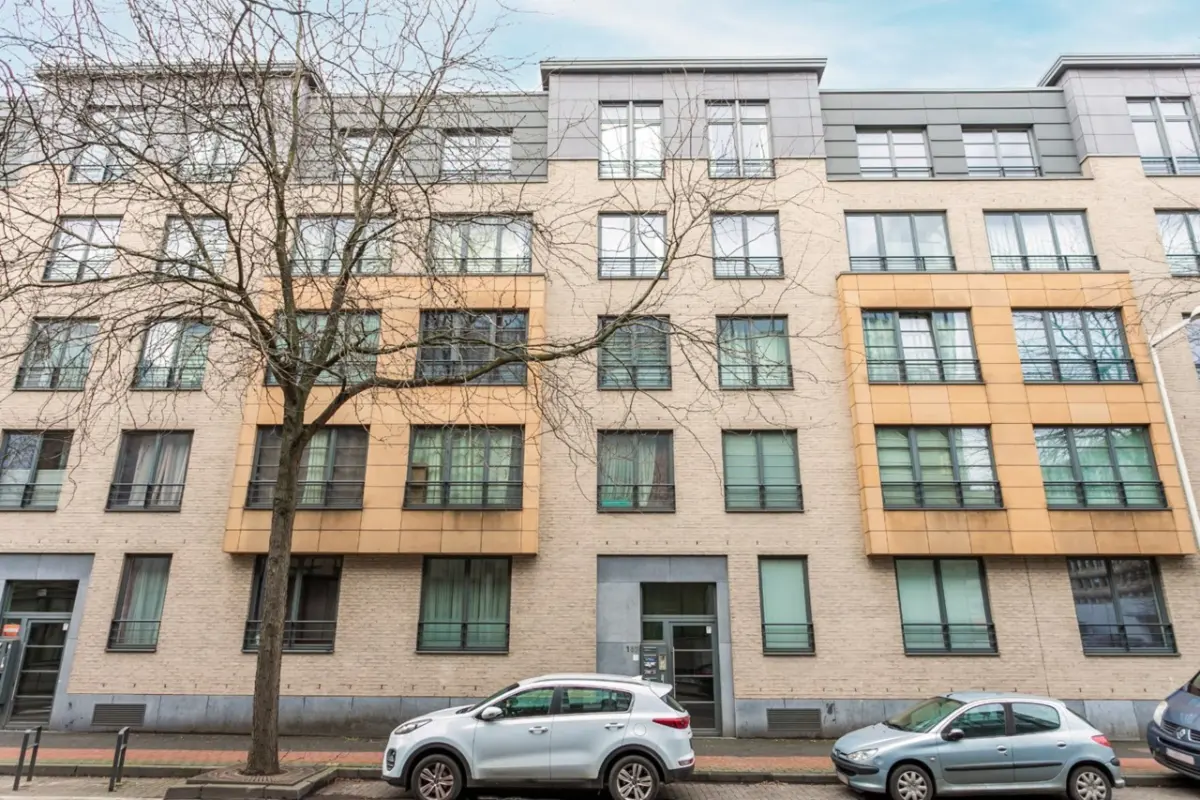 Appartement te  koop in Anderlecht 1070 255000.00€ 1 slaapkamers 74.00m² - Zoekertje 669620