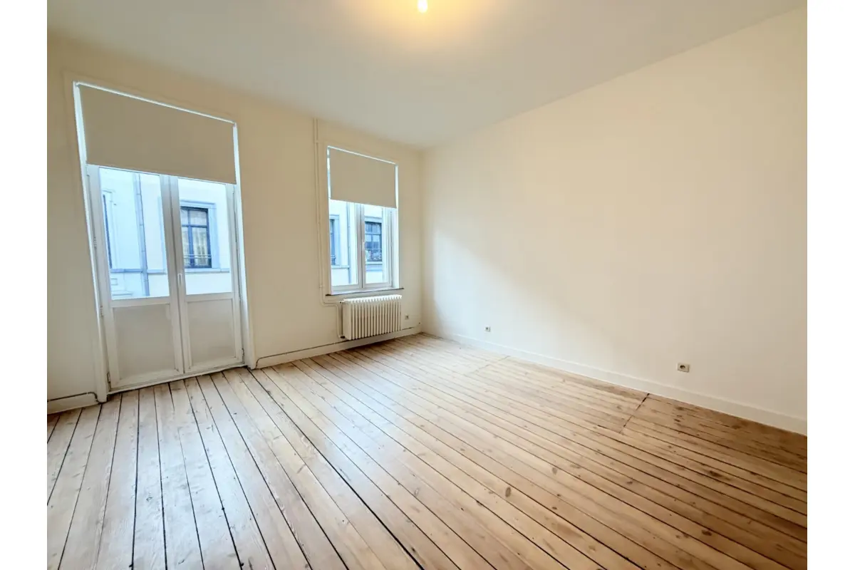 Appartement à louer à Ixelles 1050 1950.00€ 3 chambres 140.00m² - annonce 669713