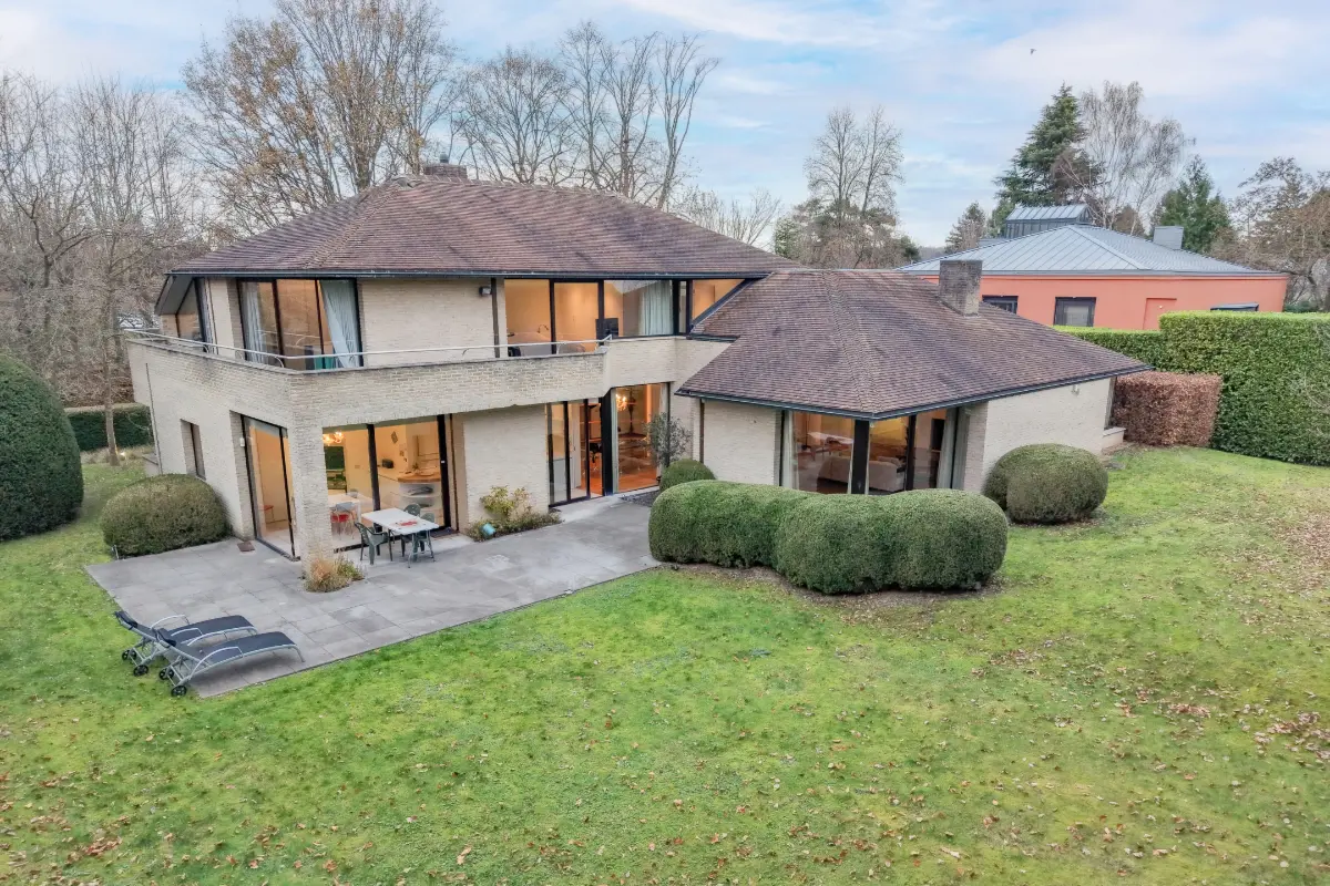 Huis te  koop in Ukkel 1180 2450000.00€ 5 slaapkamers 453.00m² - Zoekertje 669668