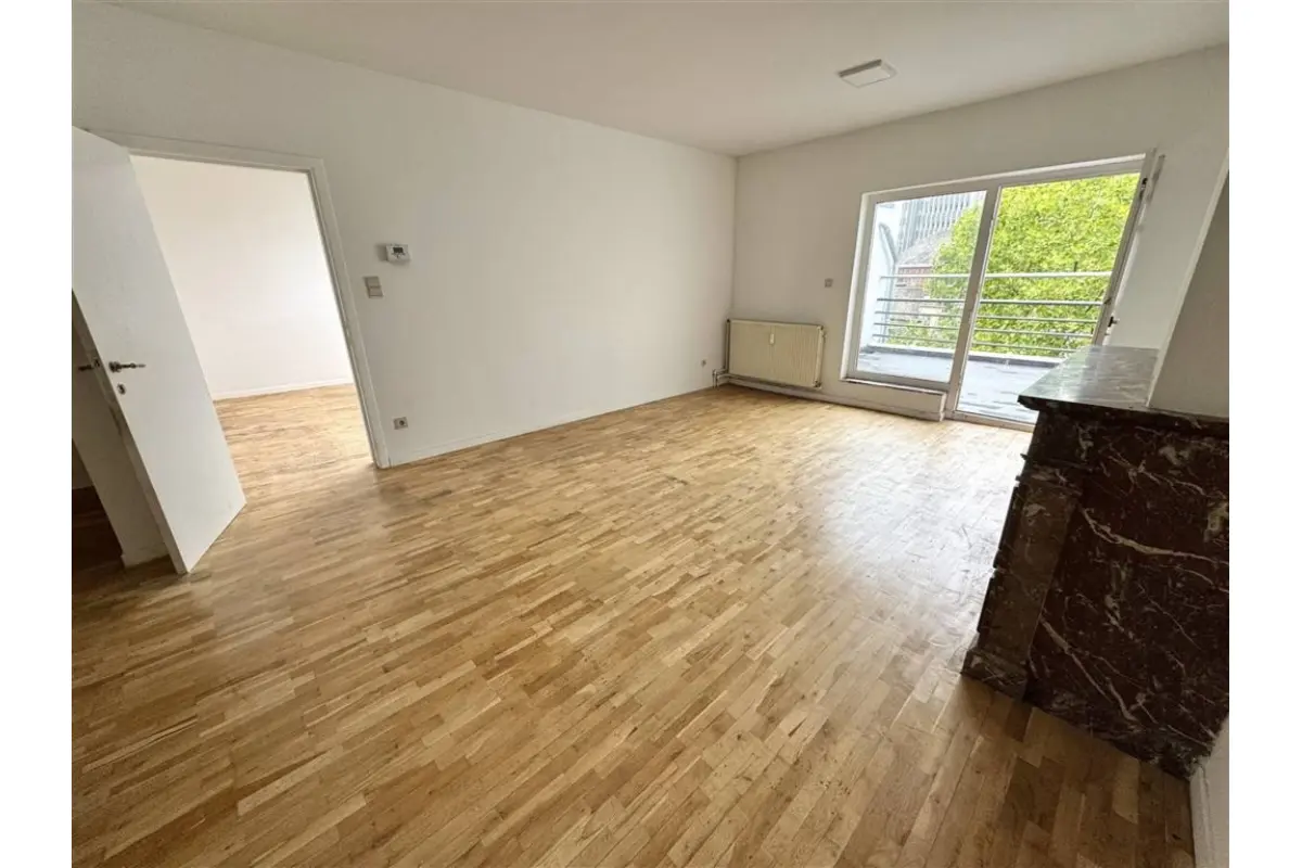 Appartement à  à Saint-Josse-ten-Noode 1210 349000.00€ 2 chambres 125.00m² - annonce 672038