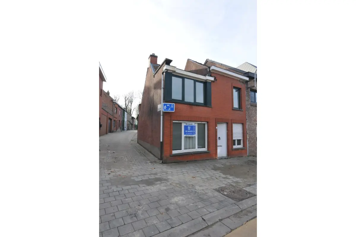 Maison à louer à Aalbeke 8511 550.00€ 2 chambres 113.00m² - annonce 671559