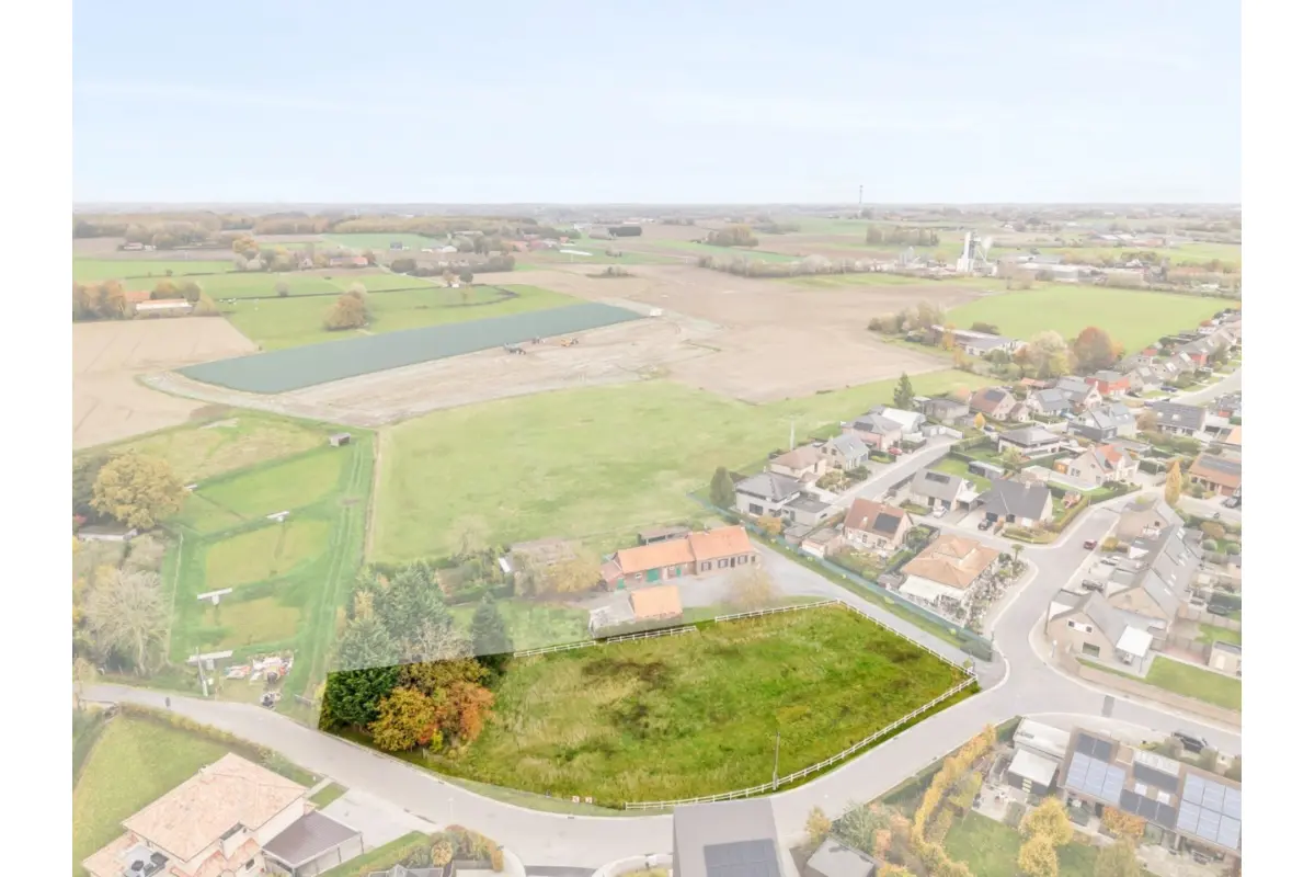 Grond te  koop in Roeselare 8800 400000.00€  slaapkamers m² - Zoekertje 671948