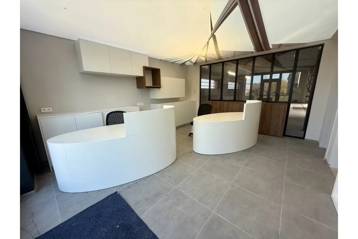 Handelszaak te  in Ellezelles 7890 1200.00€  slaapkamers 250.00m² - Zoekertje 671847