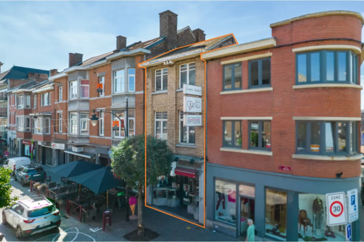 Appartementsgebouw te  koop in Wezet 4600 249000.00€ 2 slaapkamers 147.00m² - Zoekertje 671800