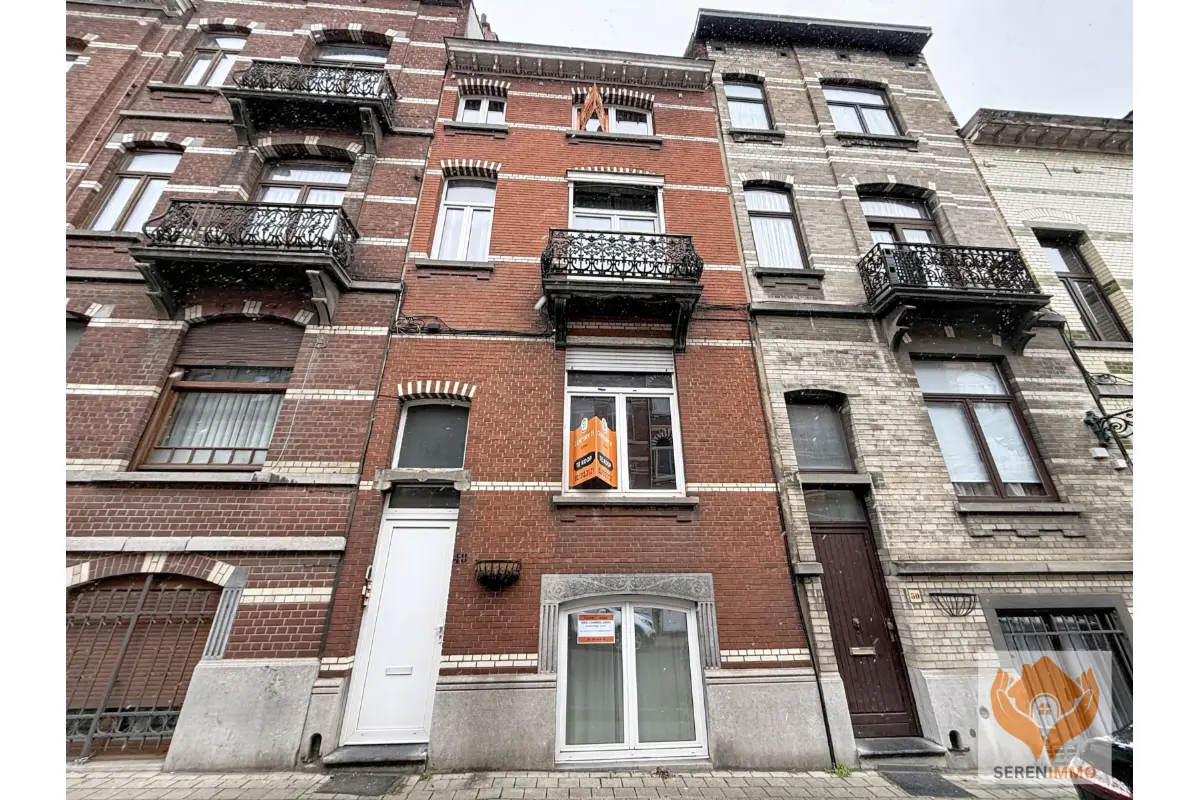 Appartementsgebouw te  koop in Anderlecht 1070 400000.00€ 6 slaapkamers 300.00m² - Zoekertje 672190