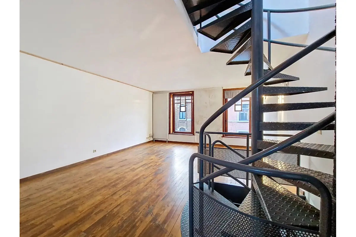 Duplex te  huur in Namen 5000 850.00€ 2 slaapkamers 92.00m² - Zoekertje 672189